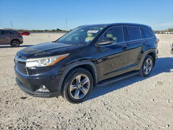  Salvage Toyota Highlander