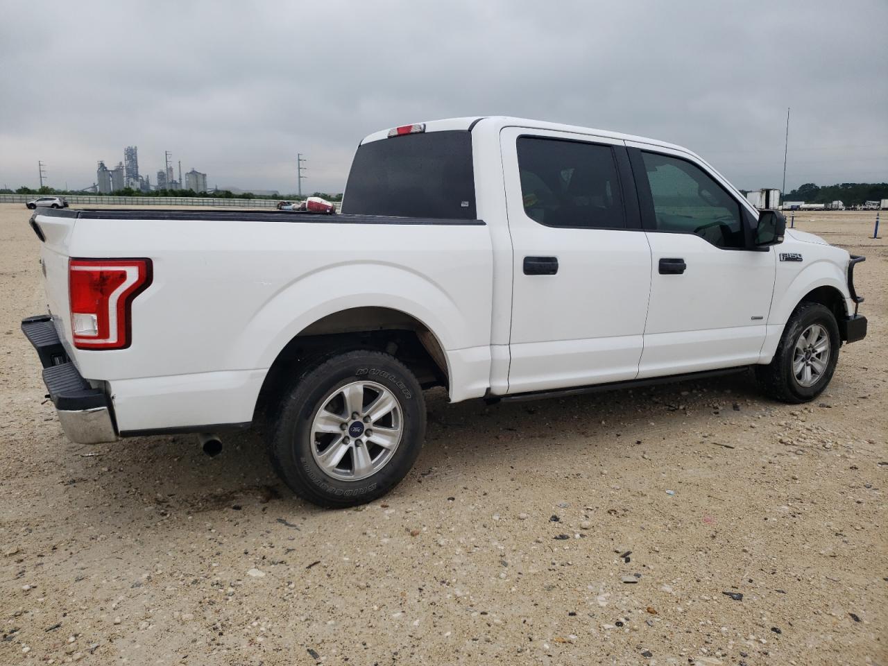Ford F-150 Supercrew Image 11