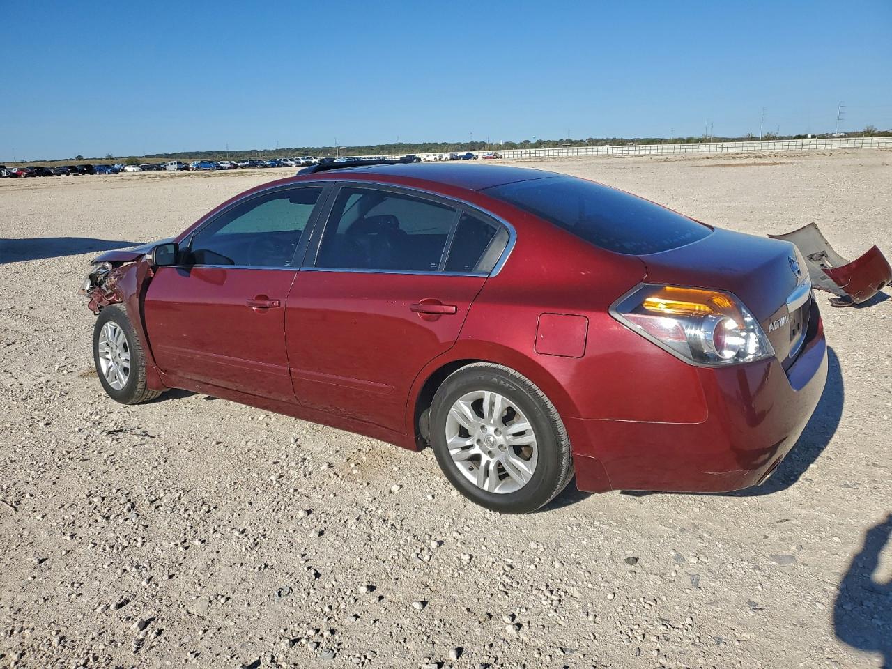 Nissan Altima Base Image 5
