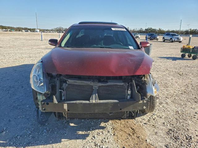 Nissan Altima Base Image 4