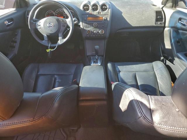 Nissan Altima Base Image 7