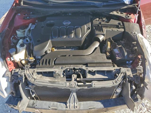 Nissan Altima Base Image 13