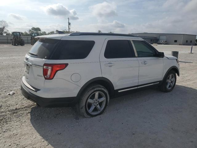 Ford Explorer Xlt Image 10