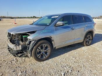  Salvage Toyota Highlander