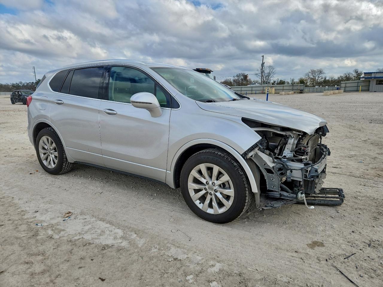 Buick Envision Essence Image 9