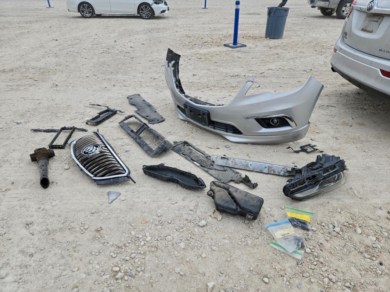 Buick Envision Essence Image 5