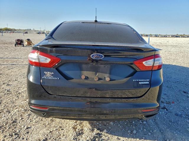 Ford Fusion Titanium Image 4