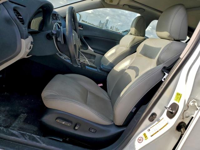 Lexus Is 250 Image 10