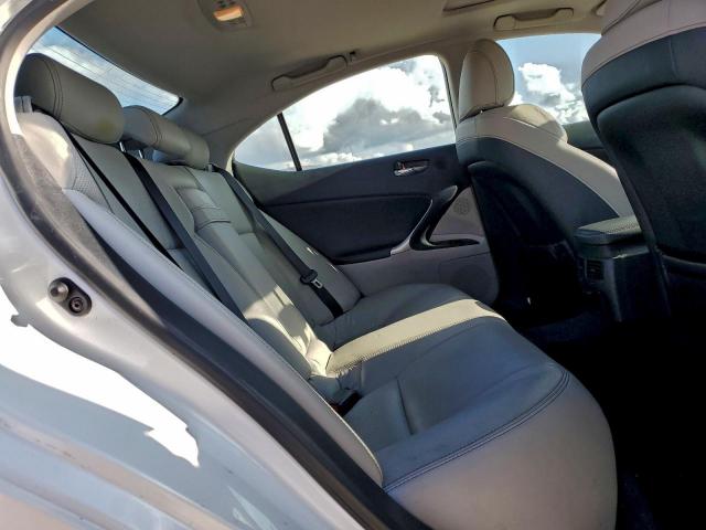 Lexus Is 250 Image 7