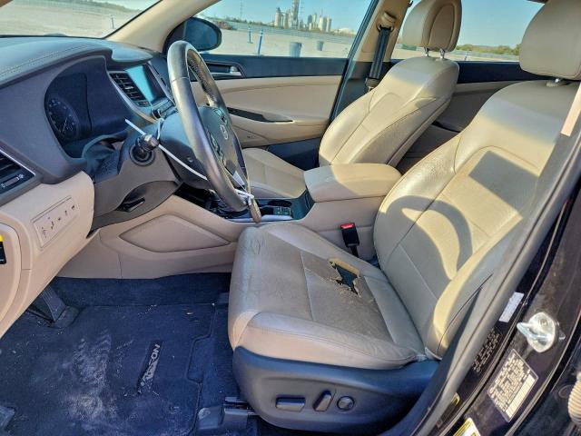 Hyundai TUCSON Limited Image 11