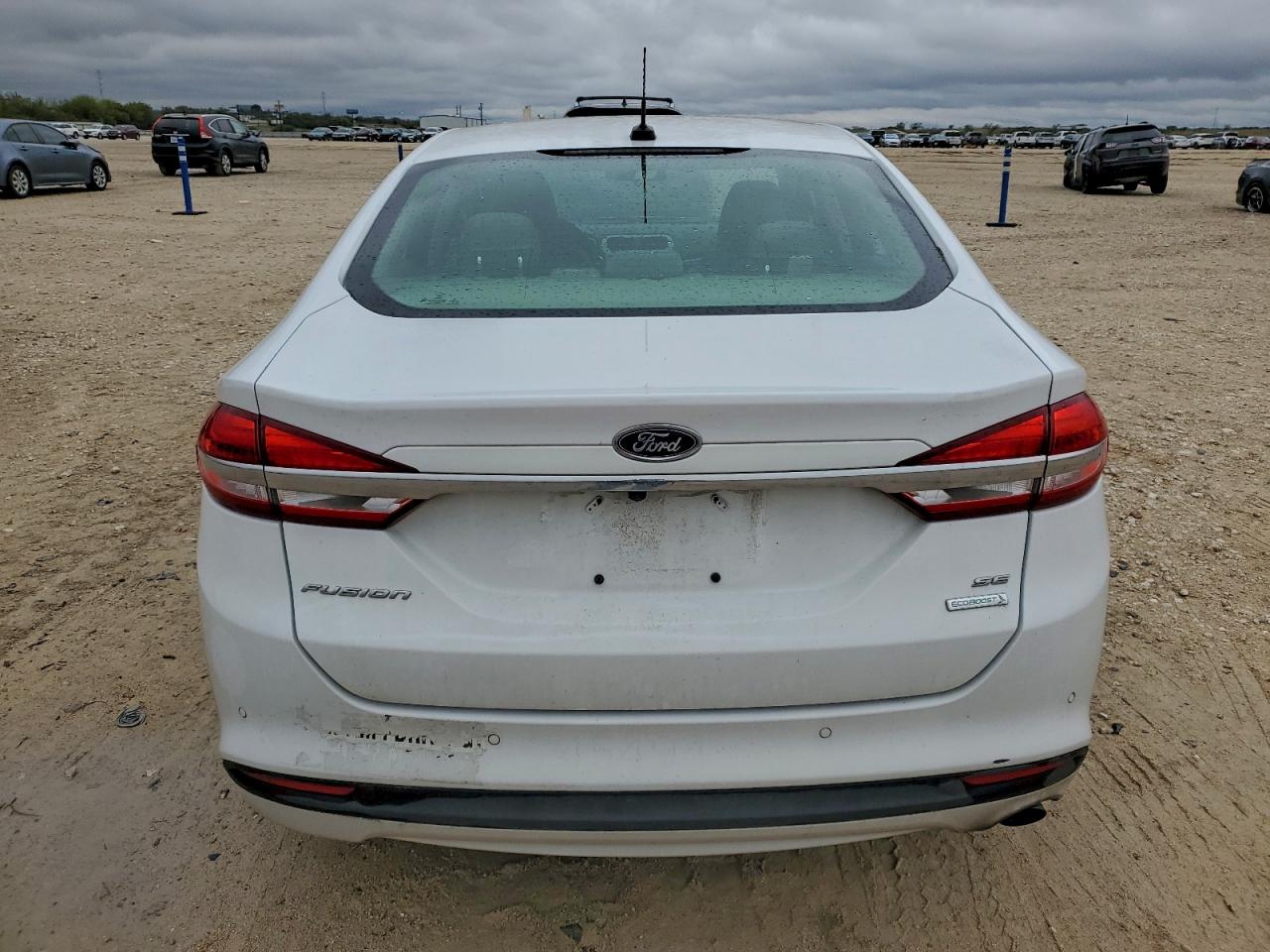 Ford Fusion Se Image 11