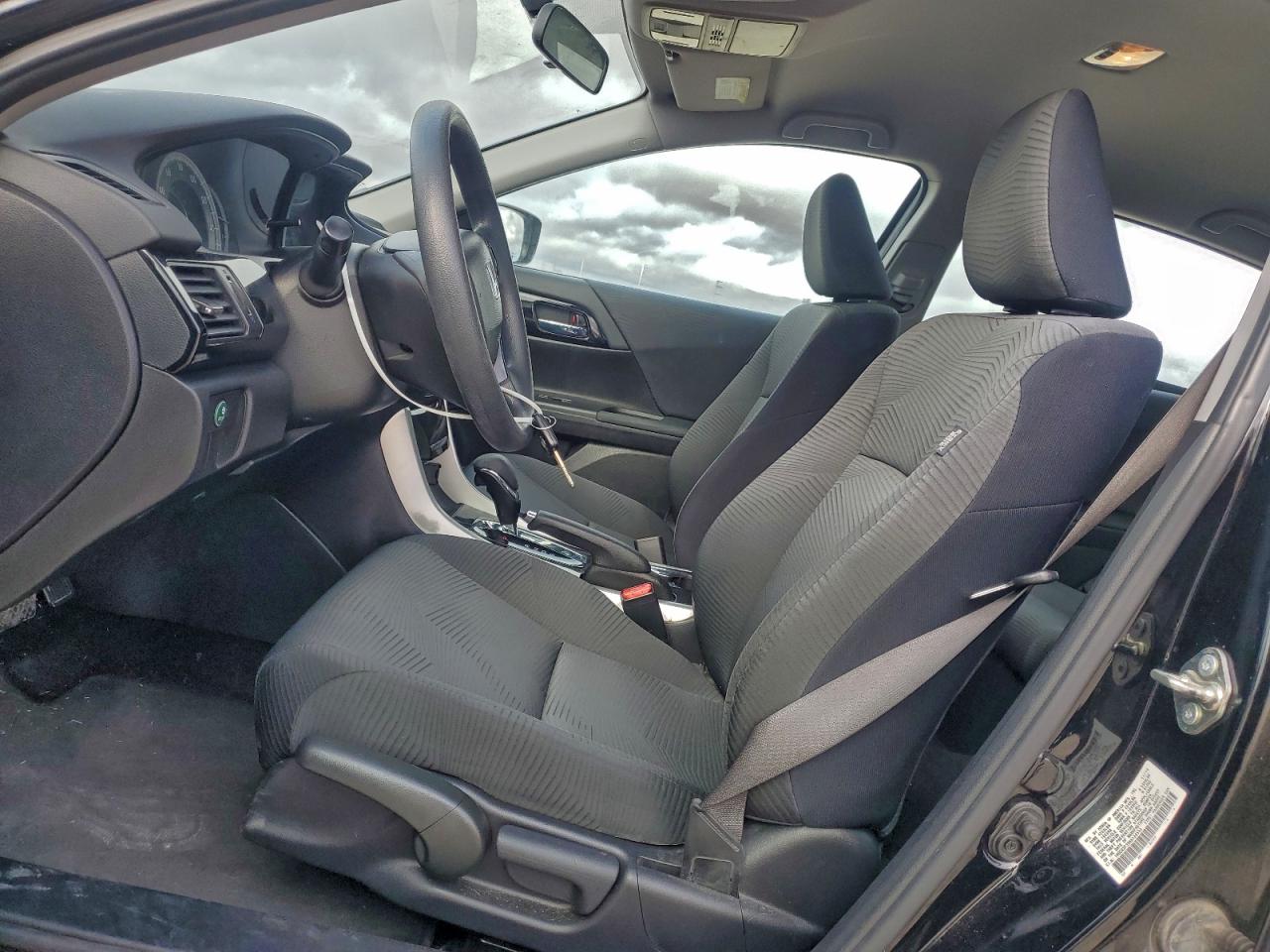 Honda Accord Lx Image 11