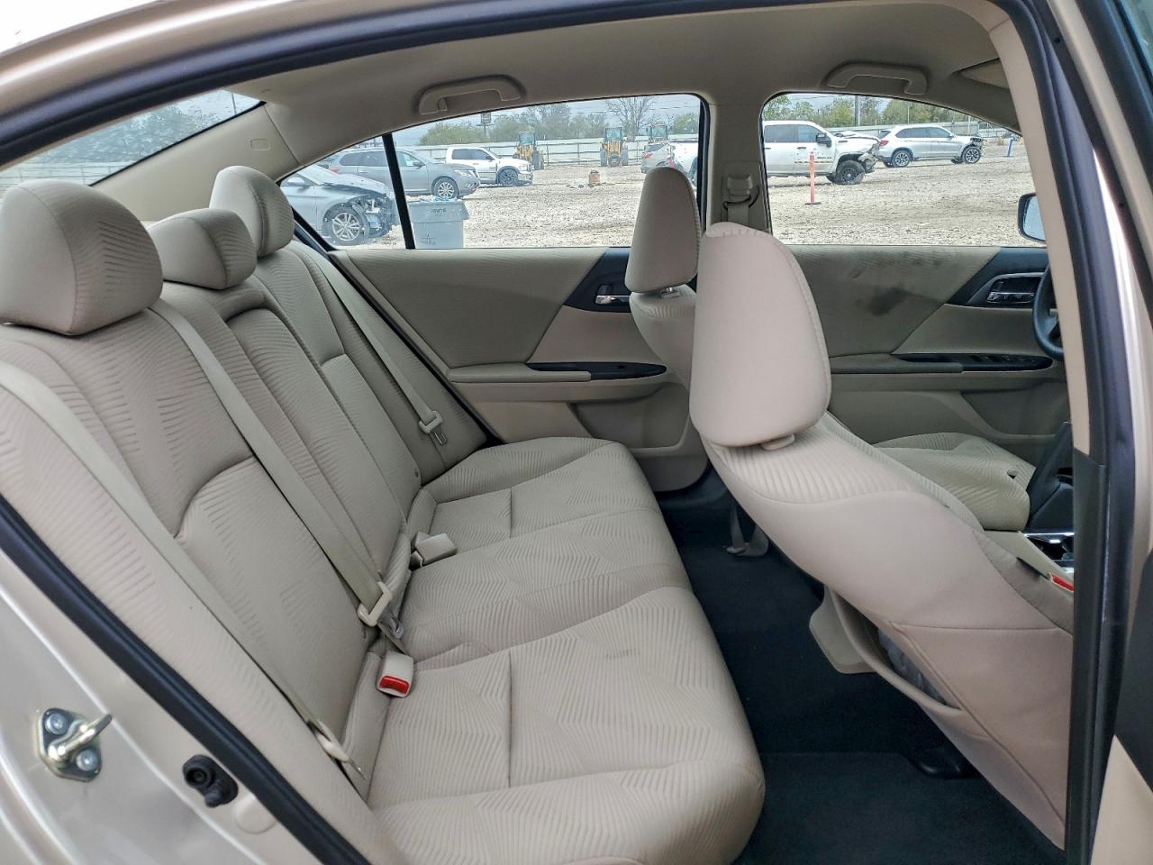 Honda Accord Lx Image 9