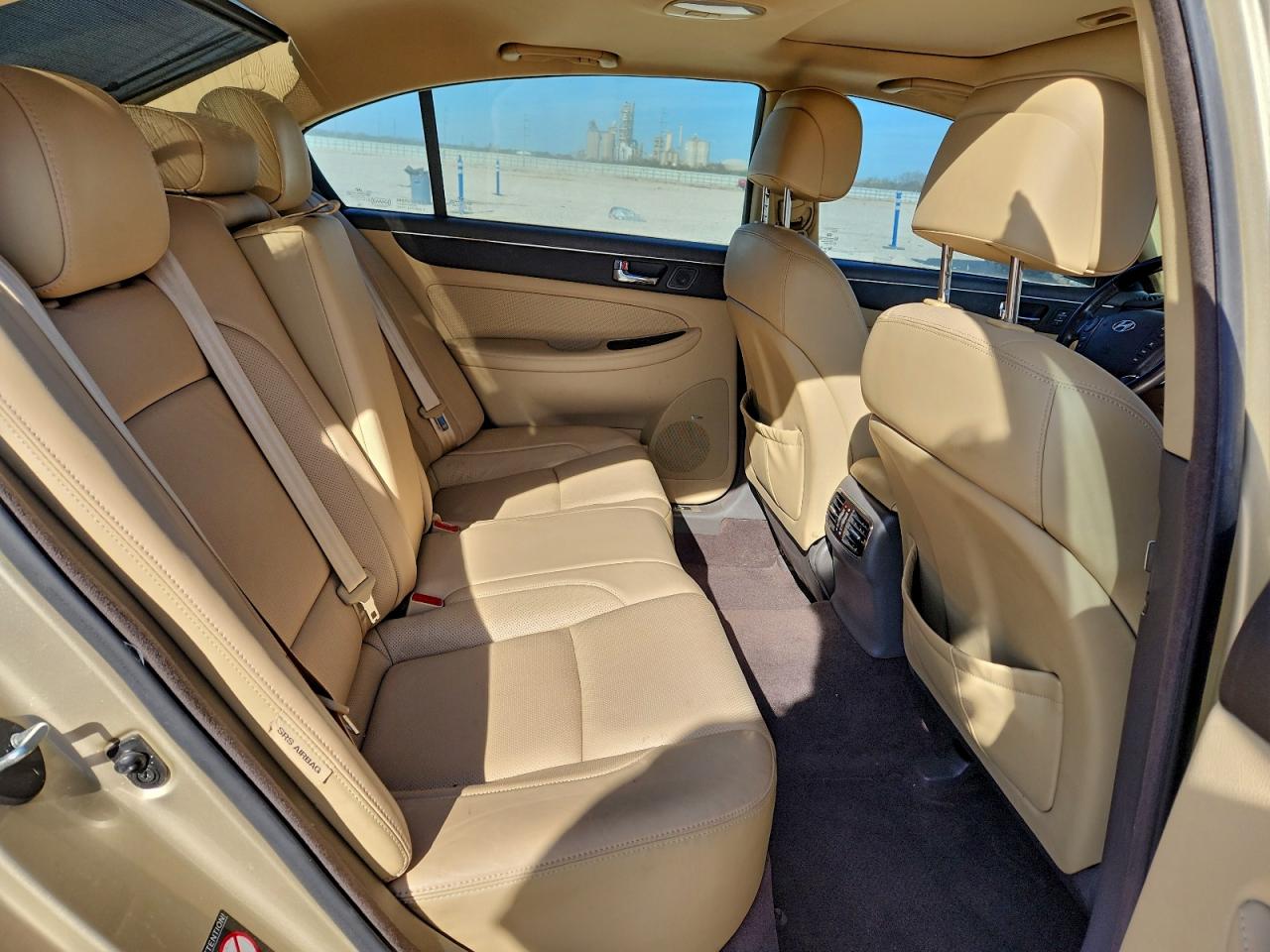 Hyundai Genesis 4.6l Image 8