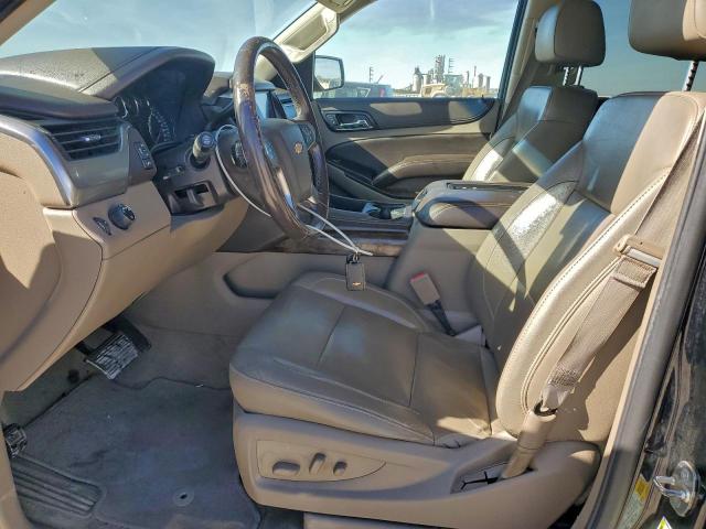 Chevrolet Suburban C1500 Lt Image 10