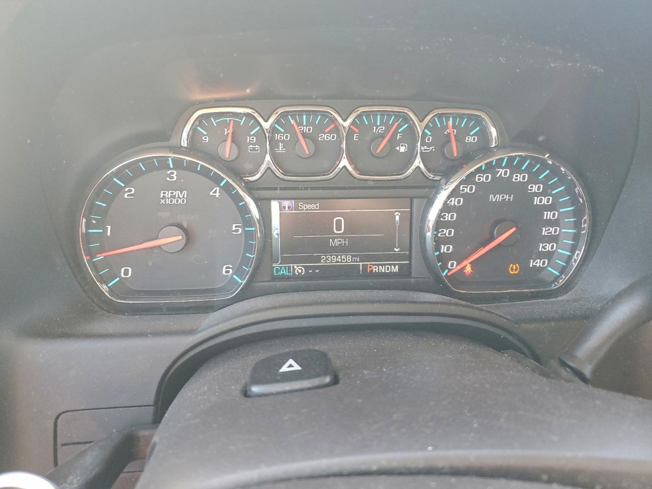 Chevrolet Suburban C1500 Lt Image 12