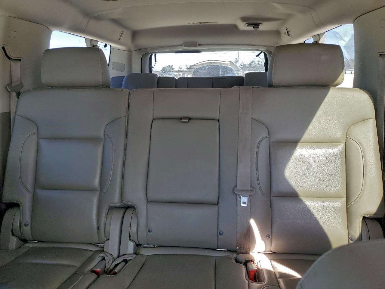 Chevrolet Suburban C1500 Lt Image 9