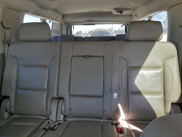 Chevrolet Suburban C1500 Lt Image 9