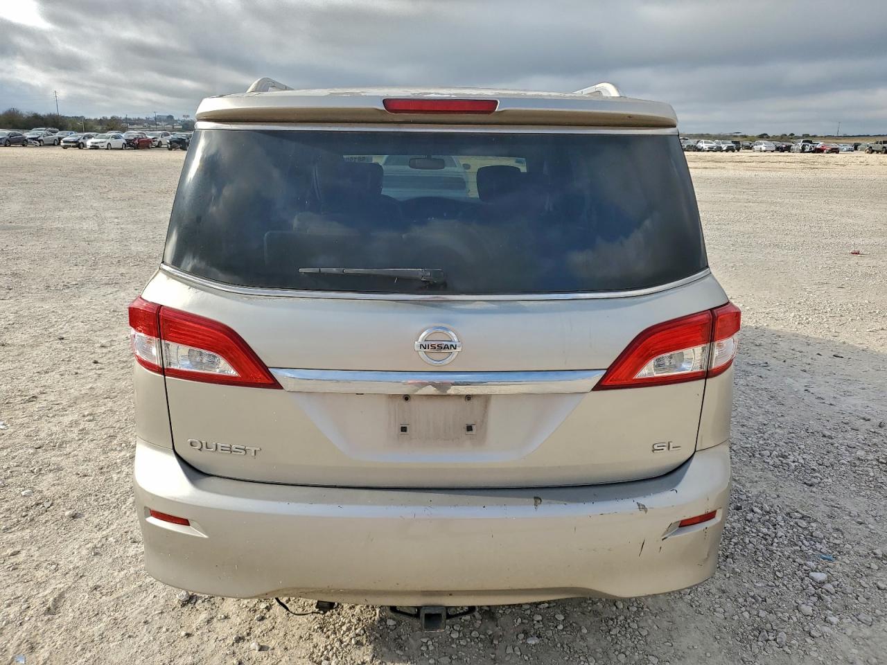 Nissan Quest S Image 4