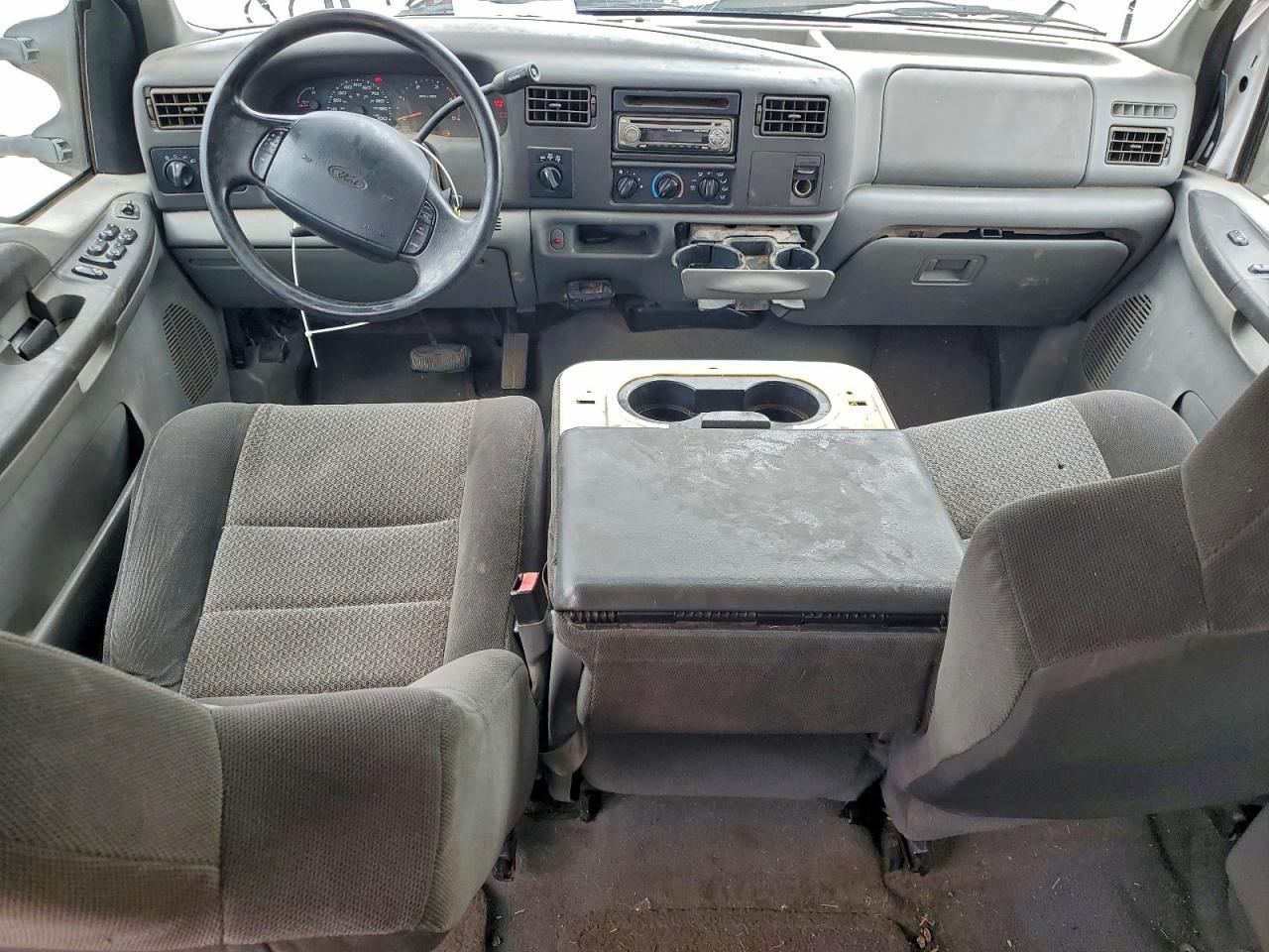 Ford F-250 Super Duty Image 7