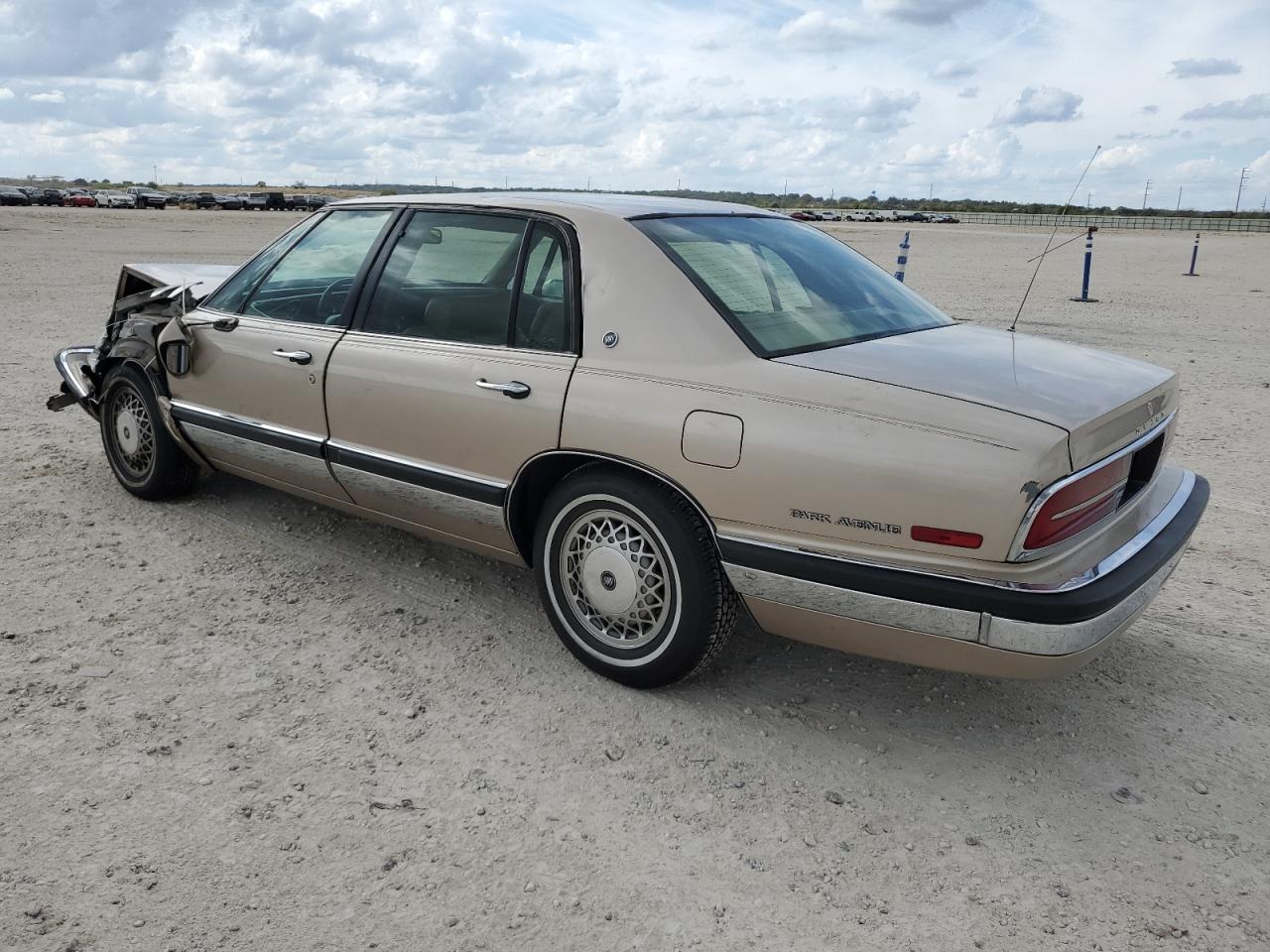 Buick Park Ave Image 4