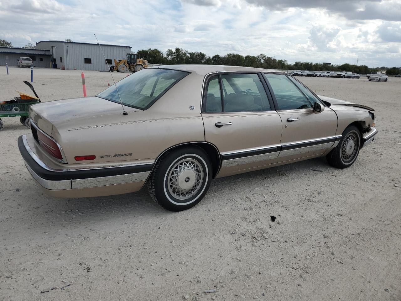 Buick Park Ave Image 12