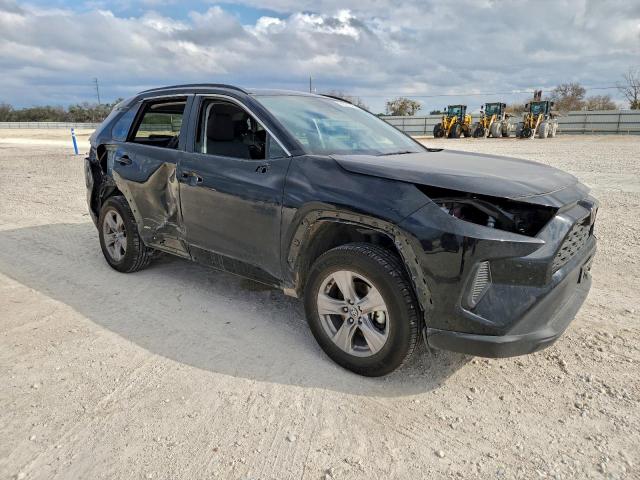 Toyota RAV4 Xle Image 2