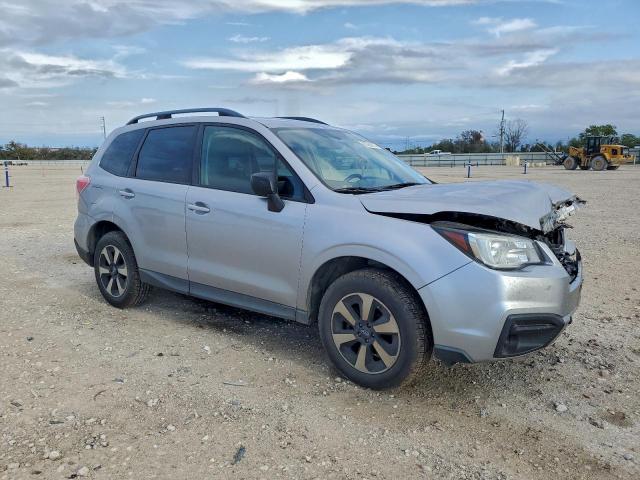 Subaru Forester 2.5i Image 6