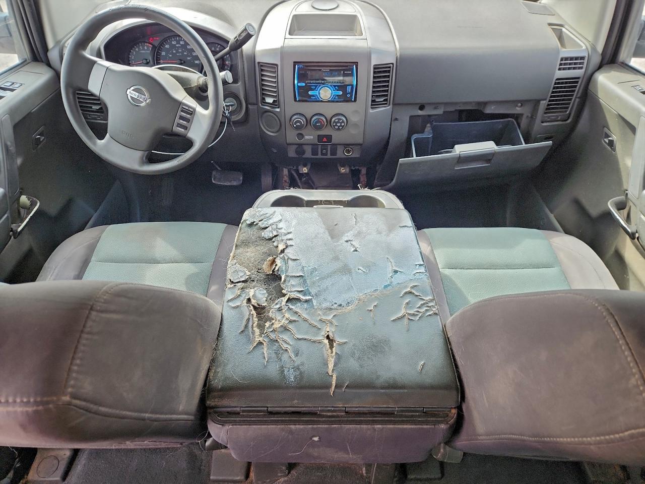 Nissan Titan Xe Image 13