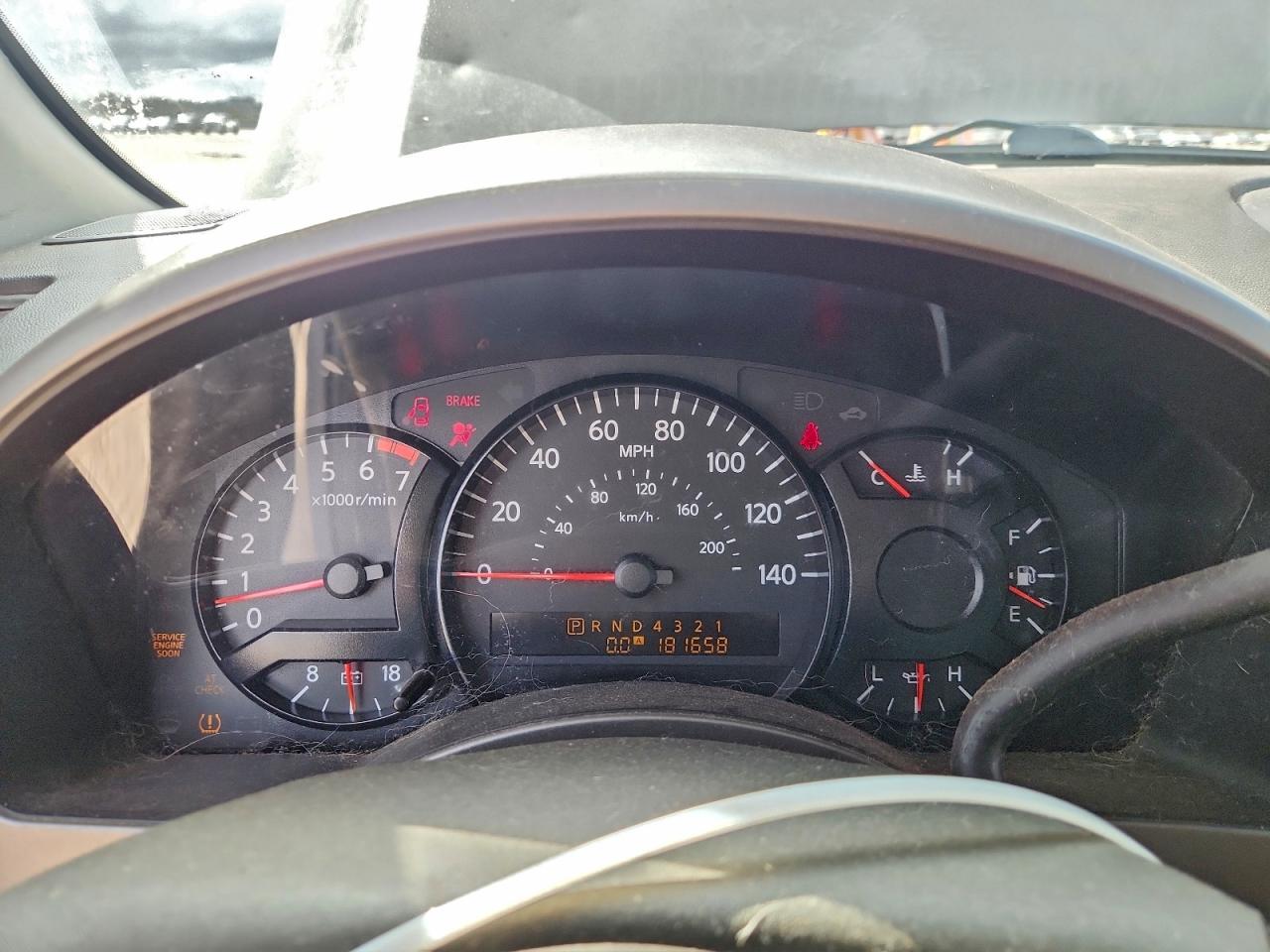 Nissan Titan Xe Image 11