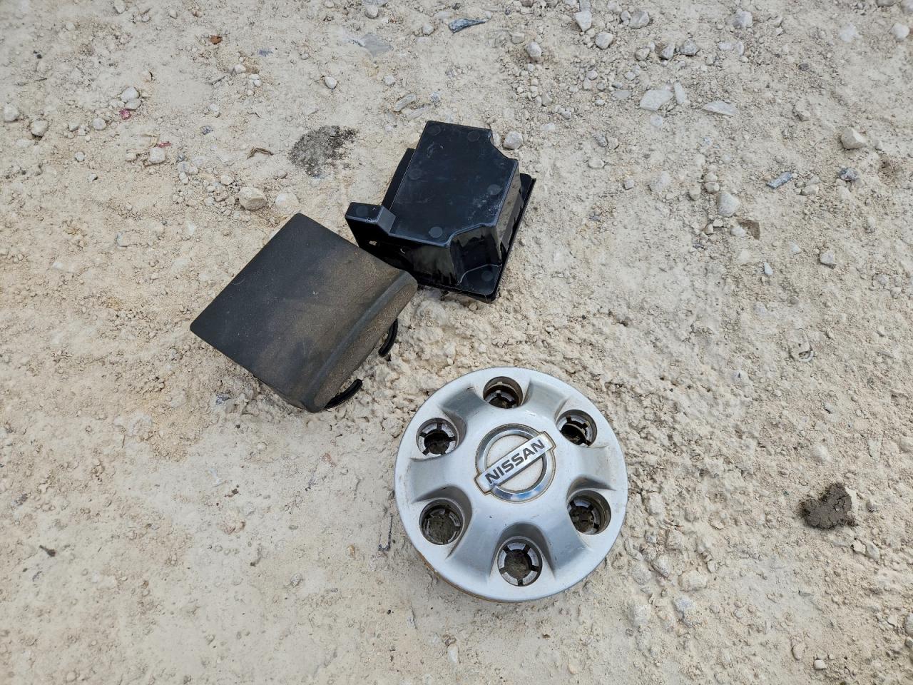 Nissan Titan Xe Image 10