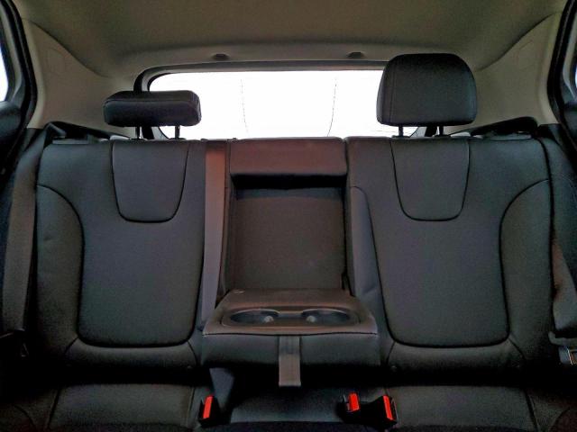 Buick Encore Sport Touring Image 8