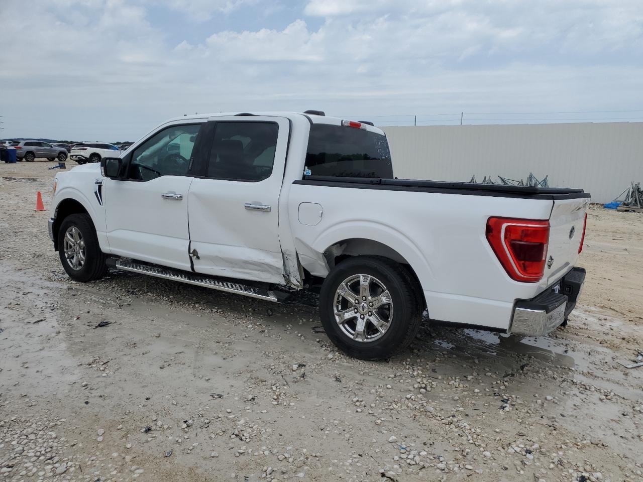 Ford F-150 Supercrew Image 10