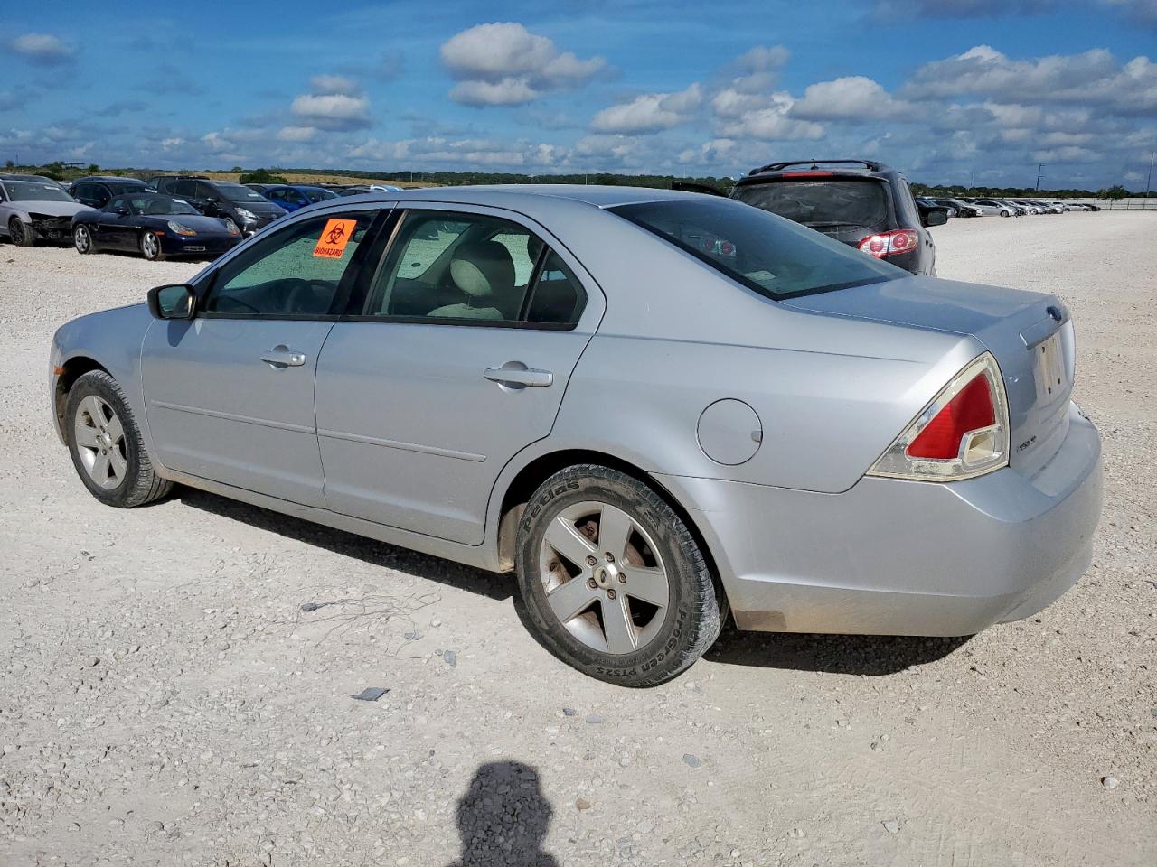 Ford Fusion S Image 2