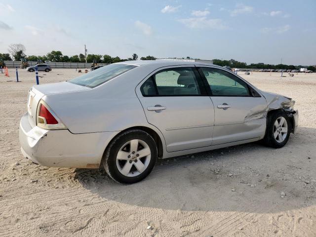 Ford Fusion S Image 11