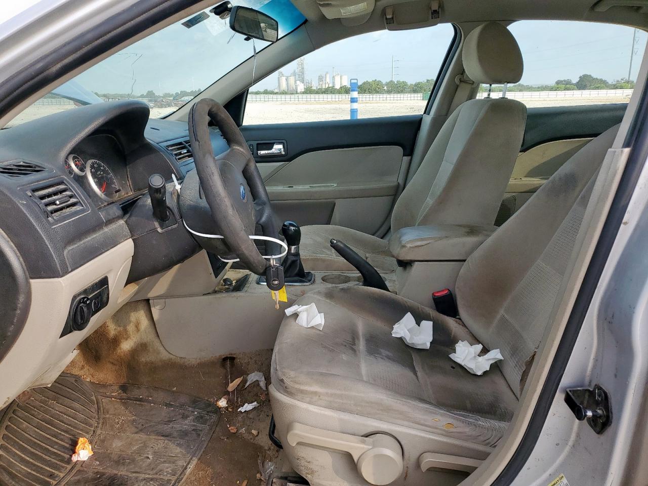 Ford Fusion S Image 10