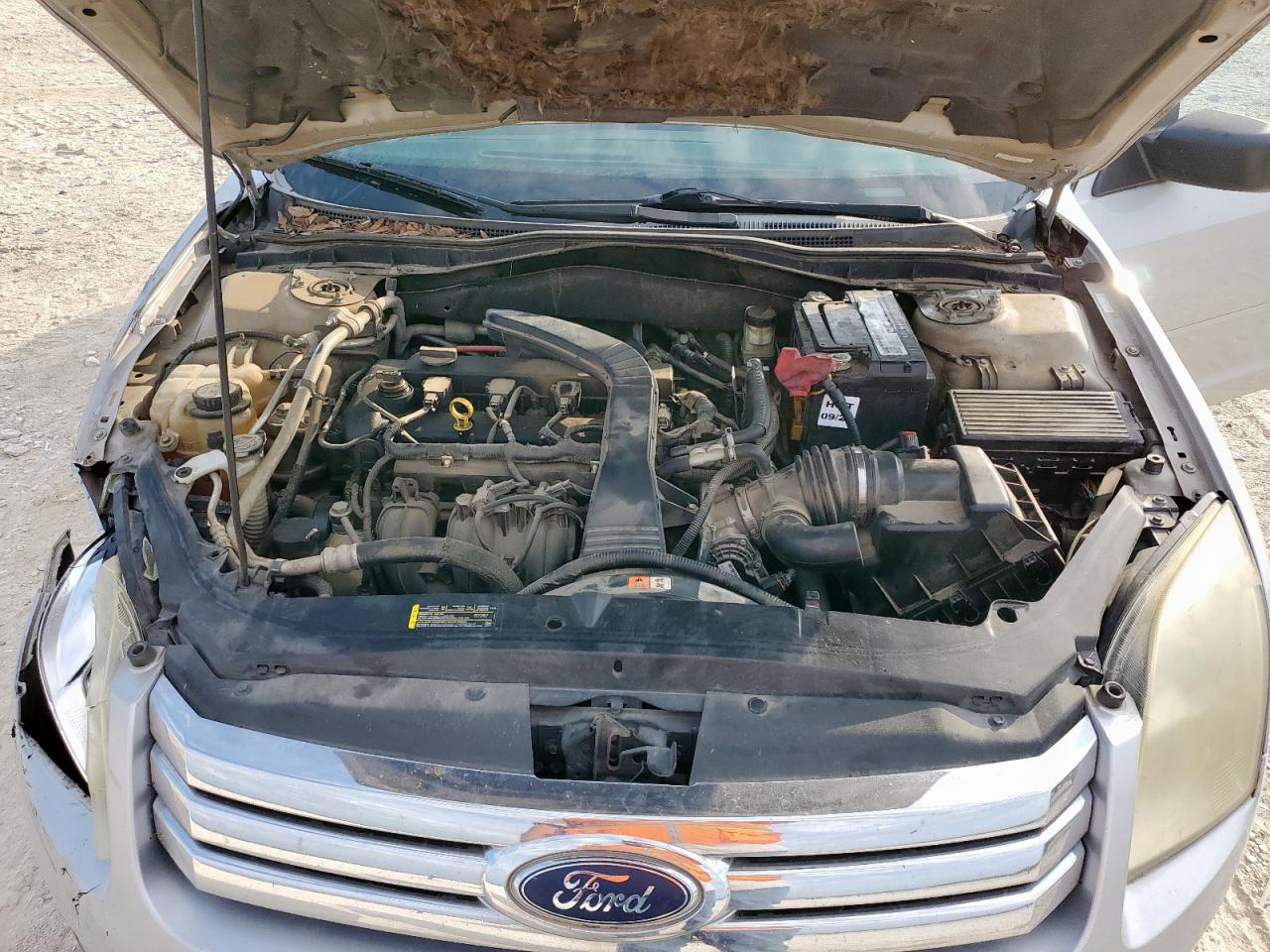 Ford Fusion S Image 6