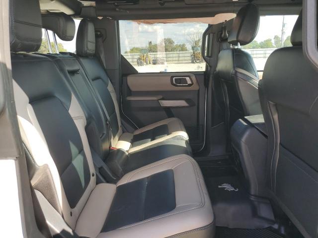 Ford Bronco Base Image 11