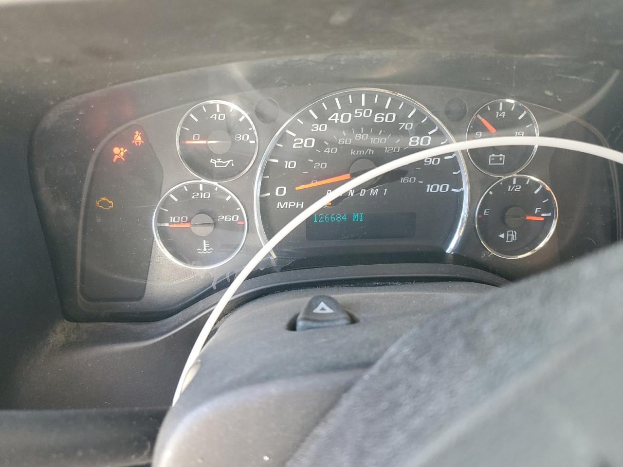 GMC Savana G2500 Image 11