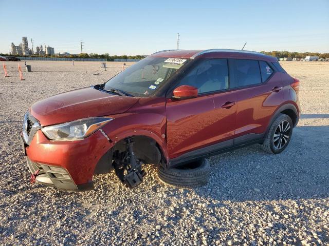  Salvage Nissan Kicks