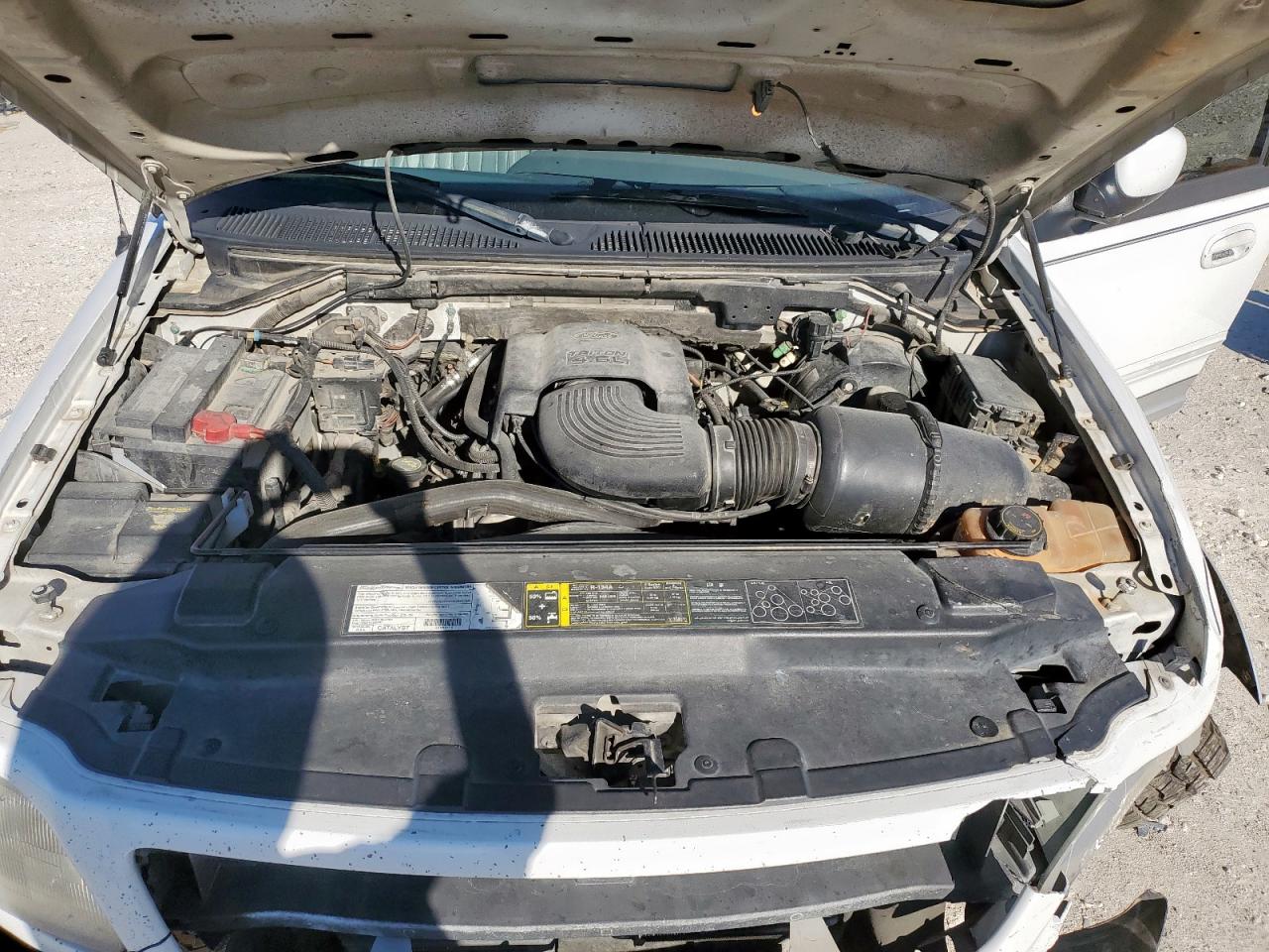 Ford F-150 Supercrew Image 12