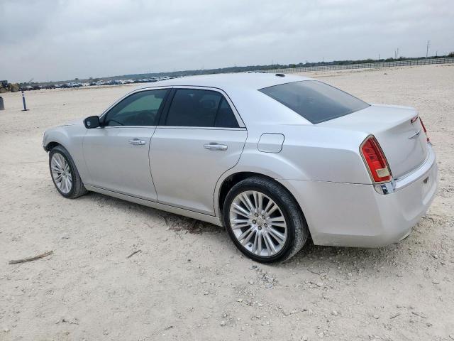 Chrysler 300 Limited Image 9