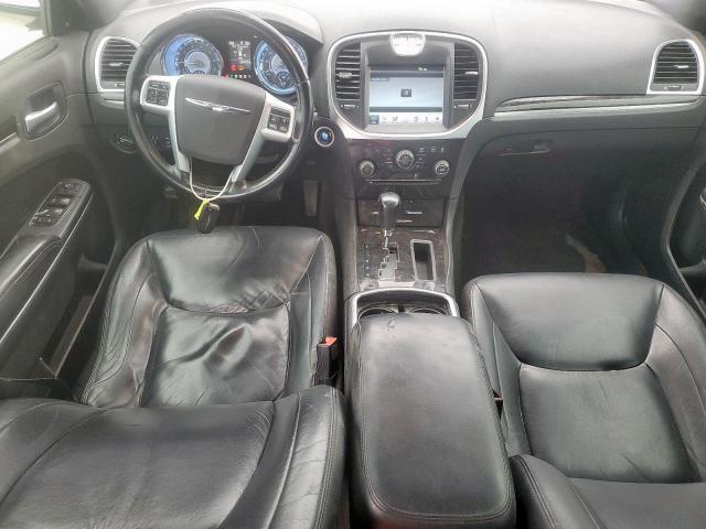 Chrysler 300 Limited Image 6