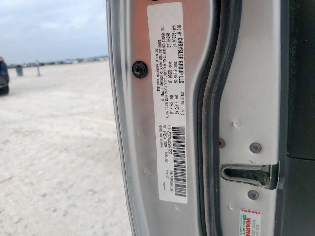 Chrysler 300 Limited Image 7