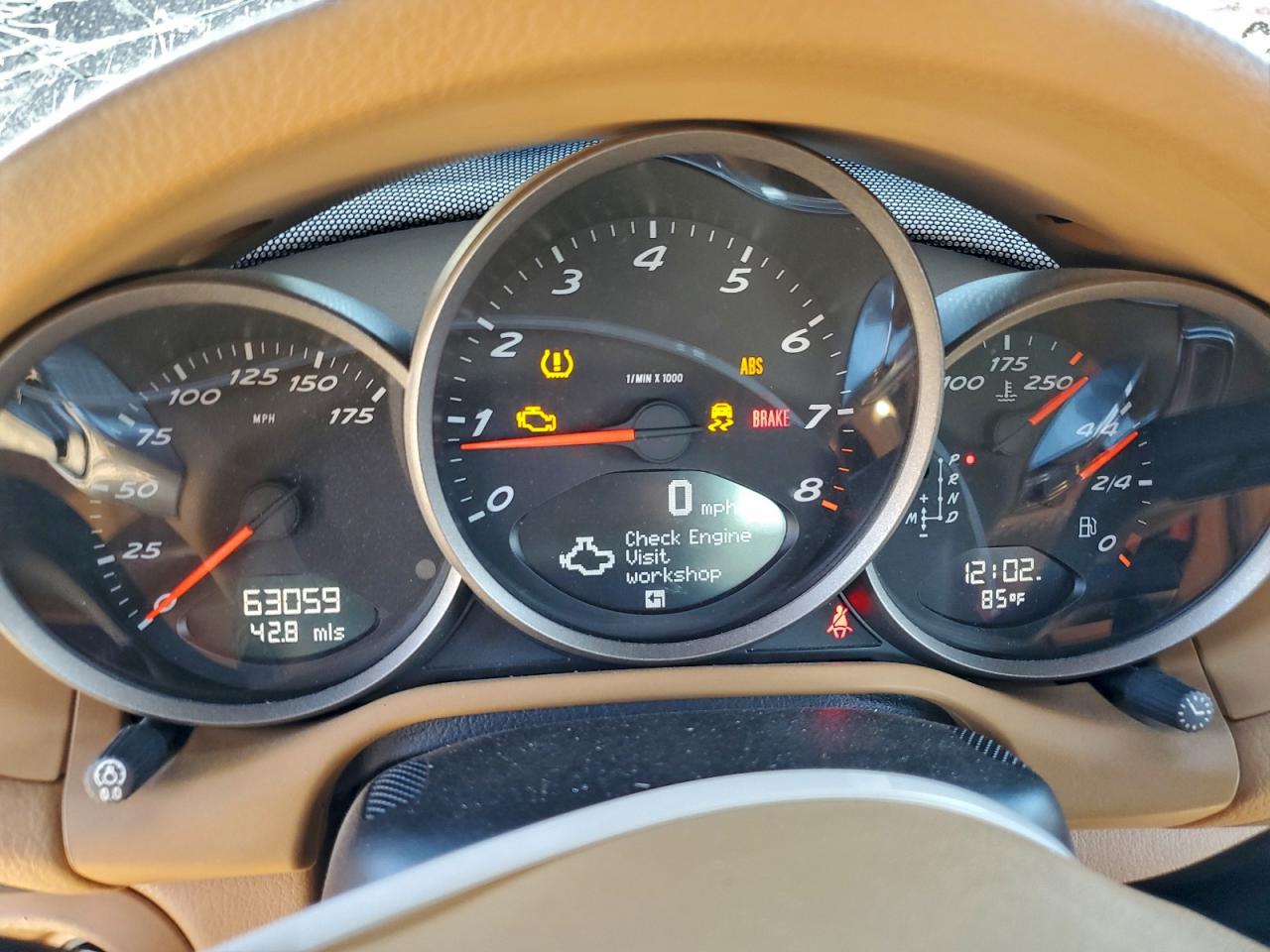 Porsche Boxster Image 11