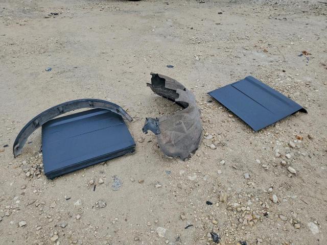 Ford Bronco Base Image 13