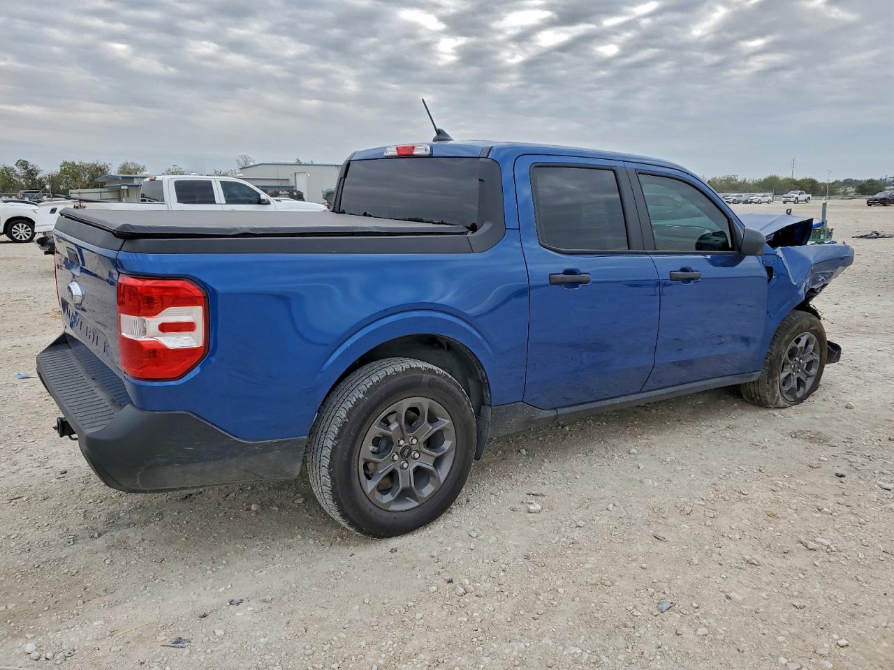 Ford Maverick Xlt Image 9