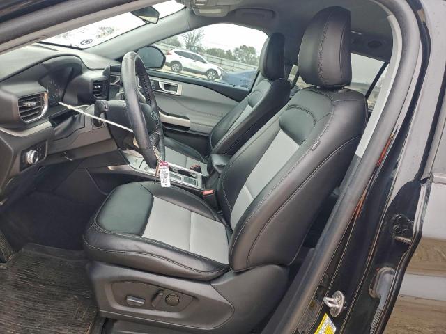 Ford Explorer Xlt Image 11