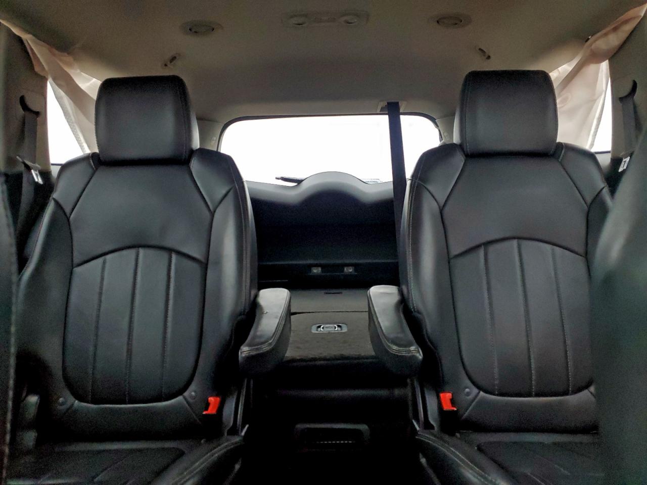 Buick Enclave Image 4