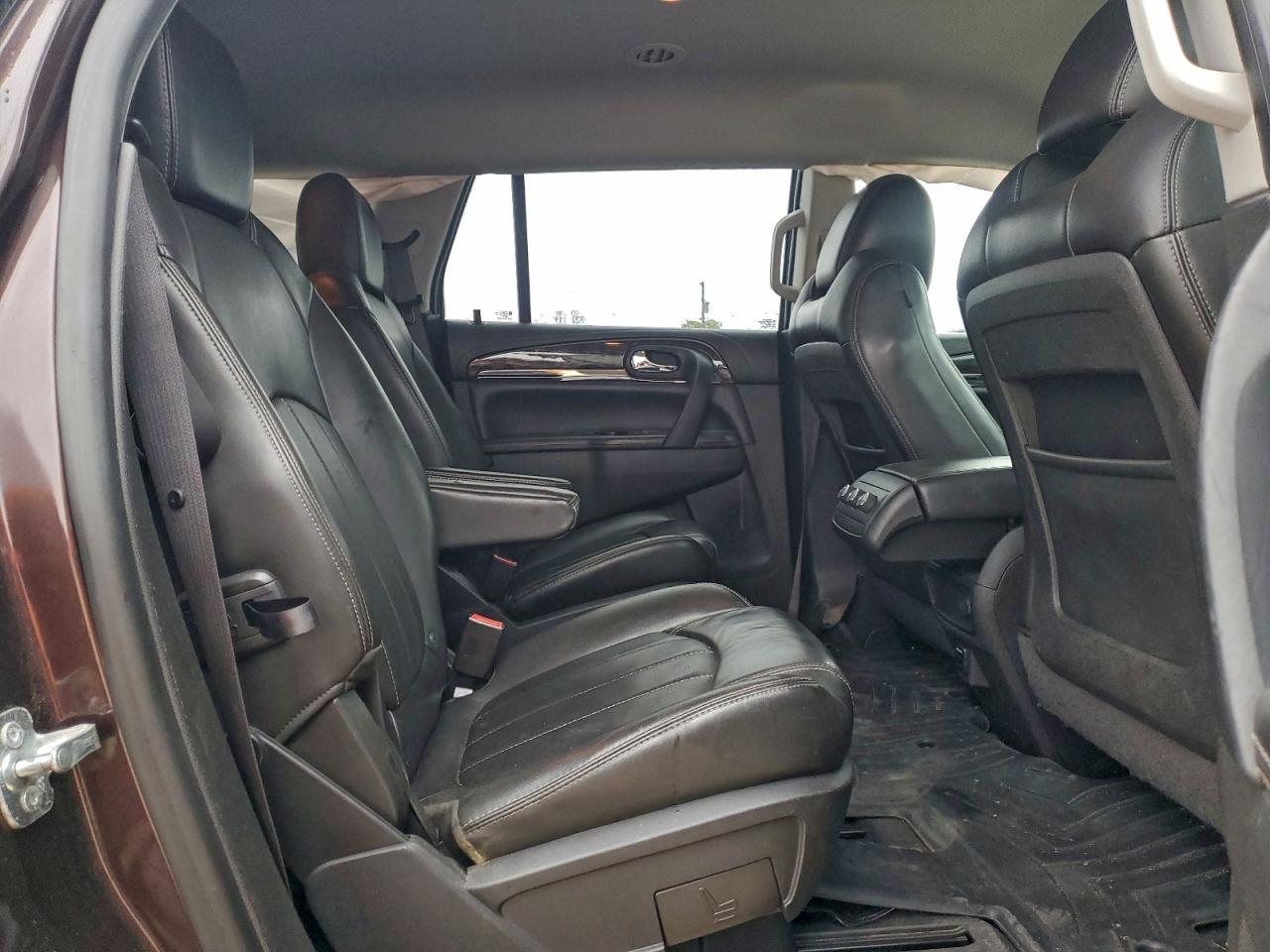 Buick Enclave Image 9